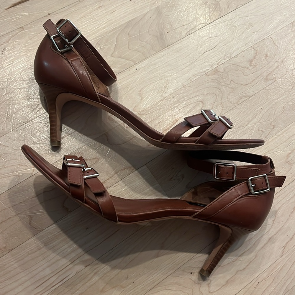 Ann Taylor Brown Leather Strappy Buckle Sandals – Size 9.5